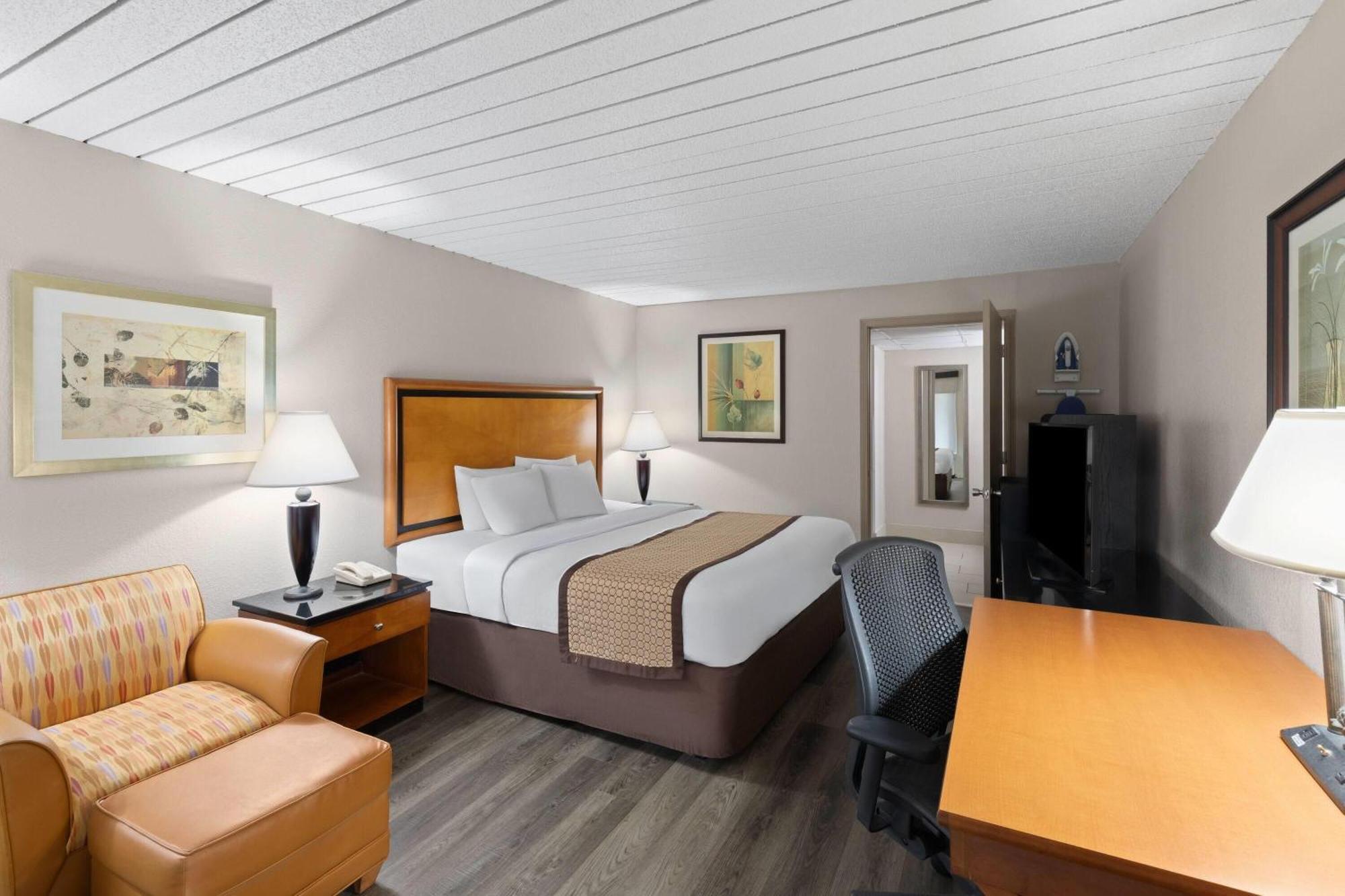 Baymont By Wyndham I-75 Hotel 2*